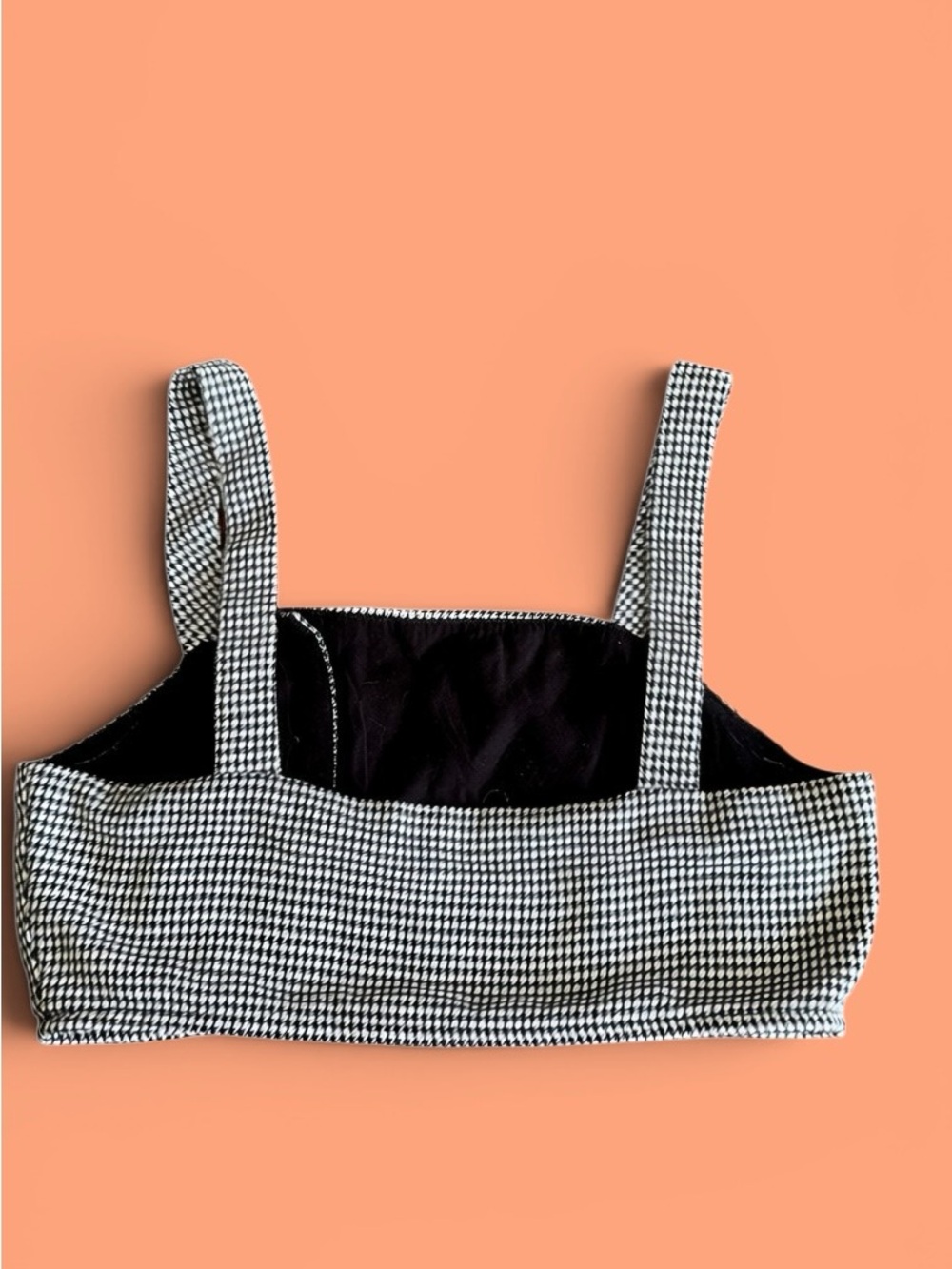 Wild Honey Black & White Houndstooth Button Crop Top - Picture 2 of 3